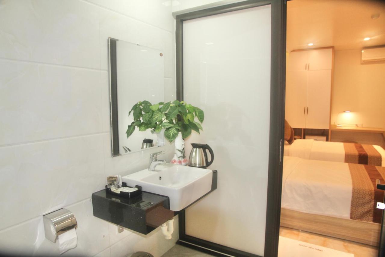 Sunrise Ha Long Hotel Екстериор снимка